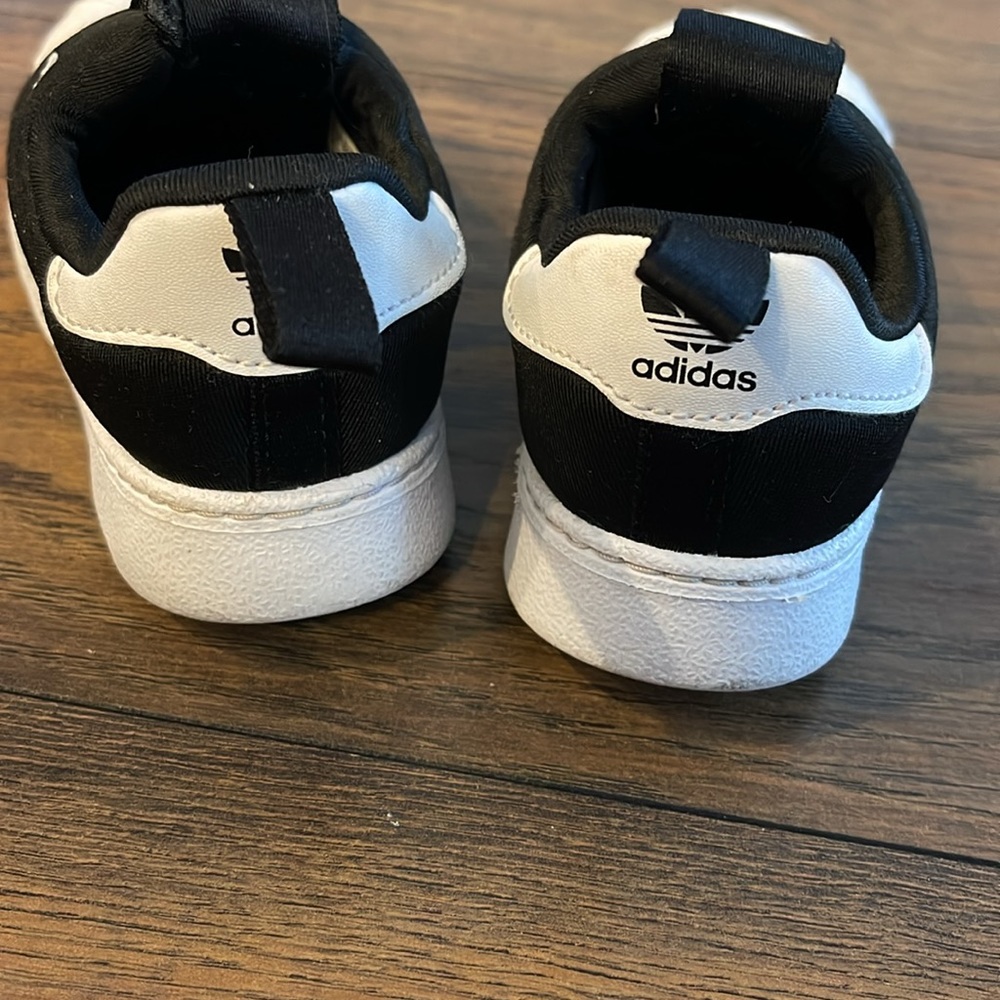 Adidas - Picture 3 of 3